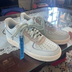 Devin Bookers signature Nike shoes